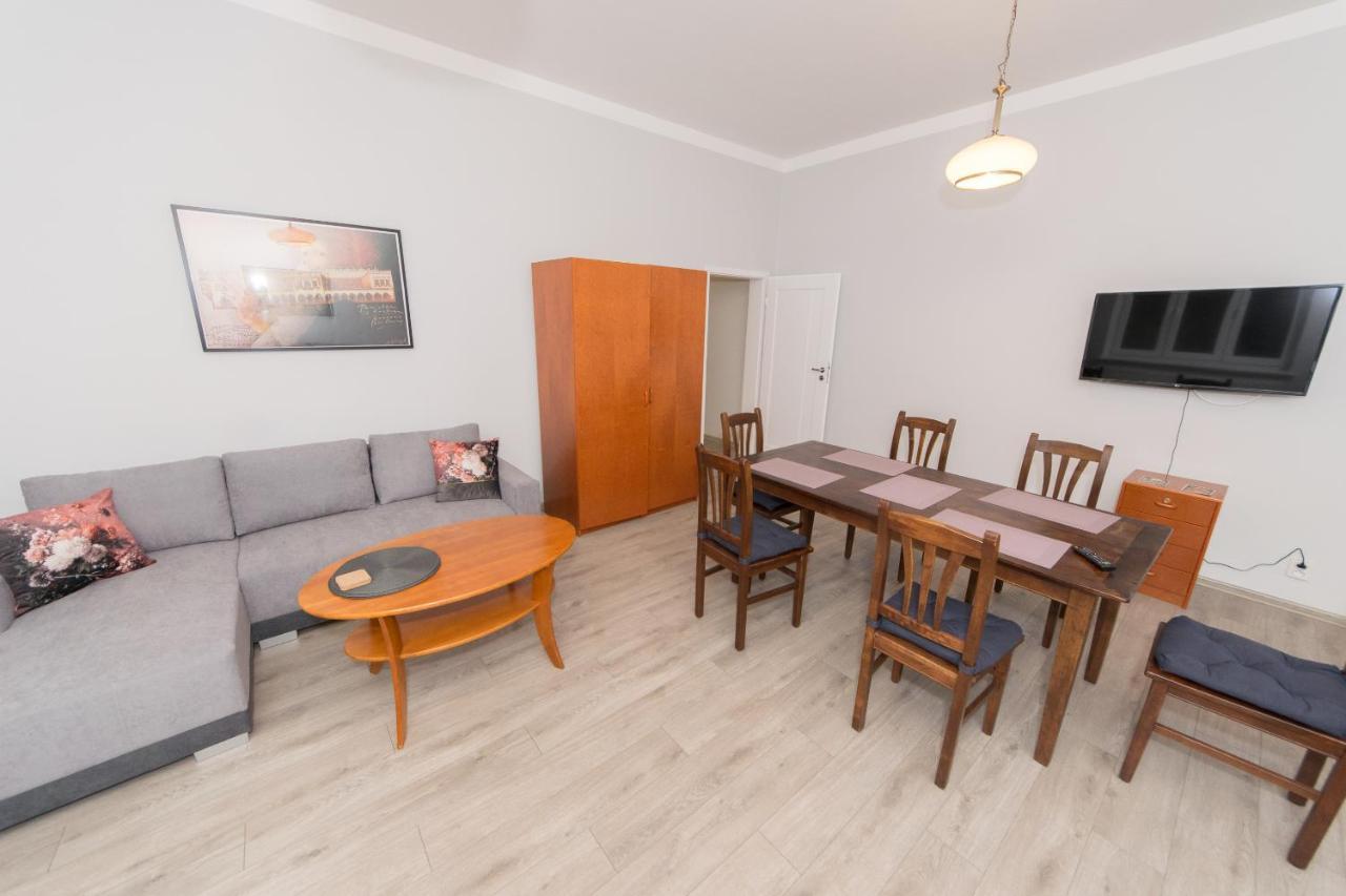 Apartament Location On Main Square P4you Pl *